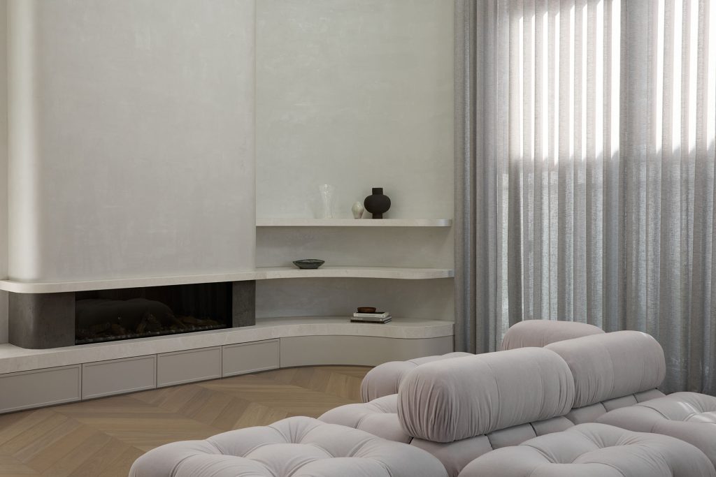 Thomas Charlotte Jane 10 Kew High-End Residential Build